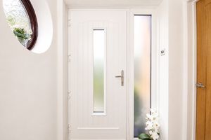 Entrance Hallway- click for photo gallery